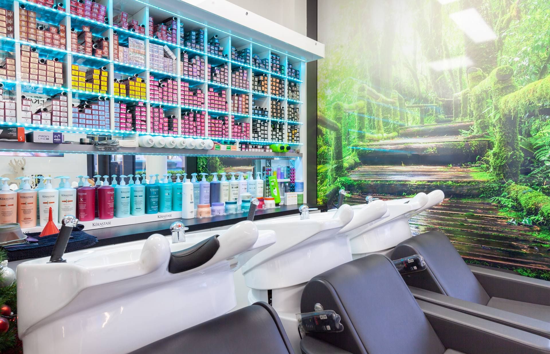 MIREL FRISEURE Otto-Schott-Straße – Innenansicht